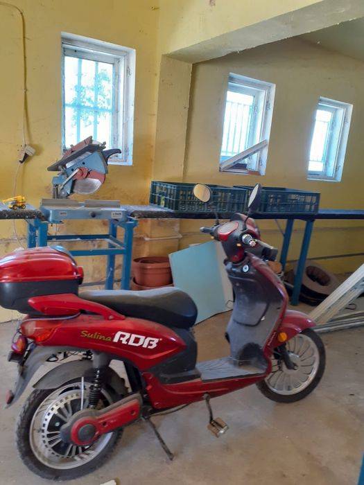Scuter electric
