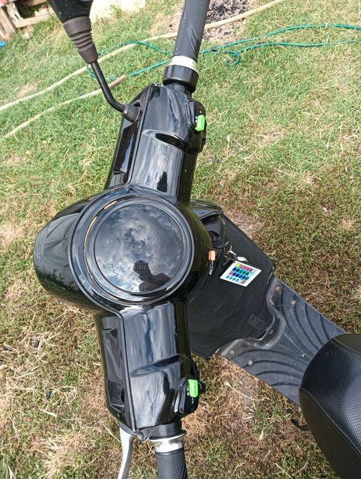 Vând scuter rdb.