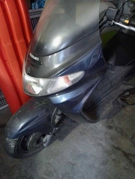 Suzuki Burgman 400