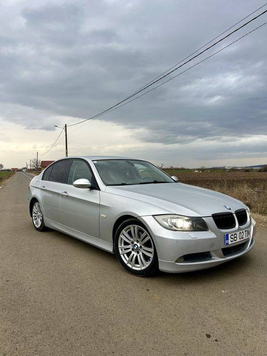 BMW E90 318I / Super dotat