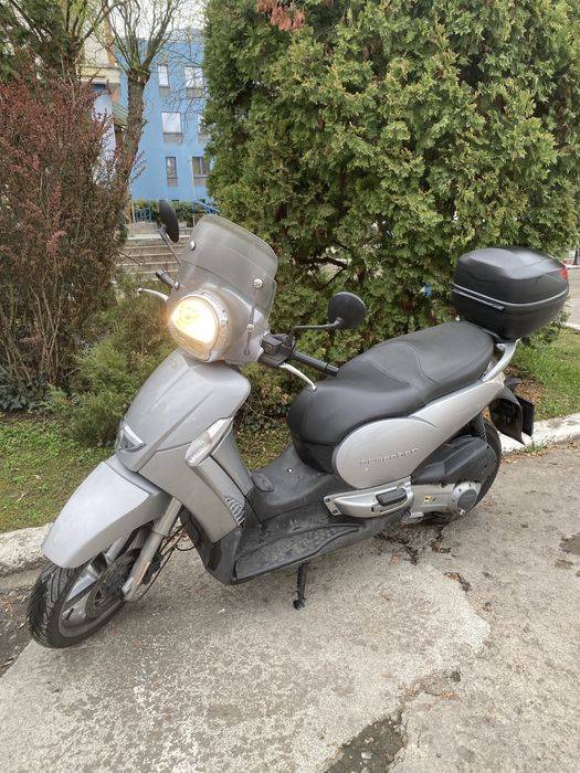 Vand scuter Aprilia Scarabeo 250