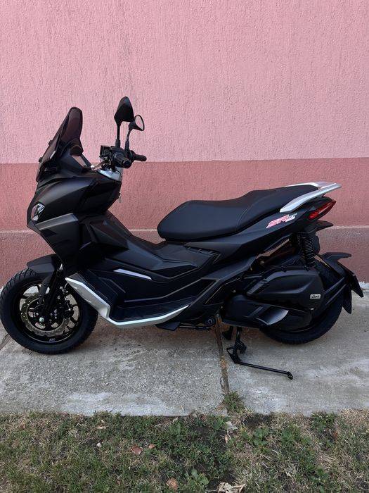 Aprilia SR GT 200 - 2024 - Negru Mat - 1350 km/garantie, Impecabilă