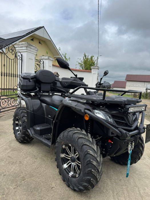Vând atv Cf Moto 520 L