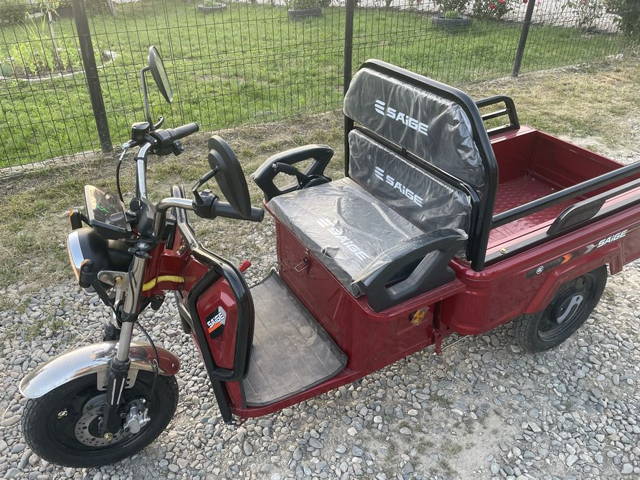 Triciclu electric pentru marfă
