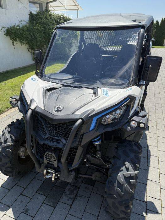 Buggy  can-am  atv