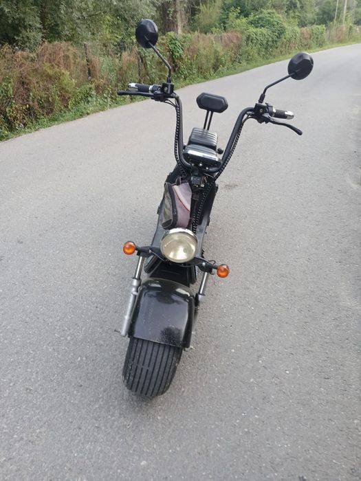 Vând Scuter Harley