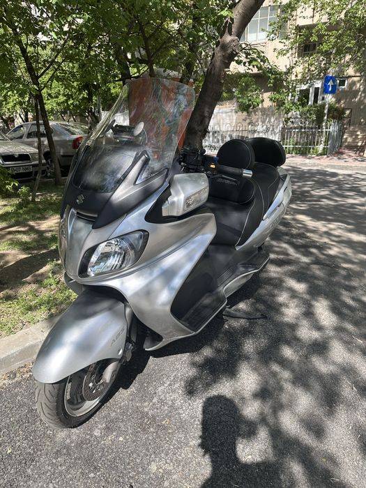 Suzuki Burgman 650 Executive in stare excelenta