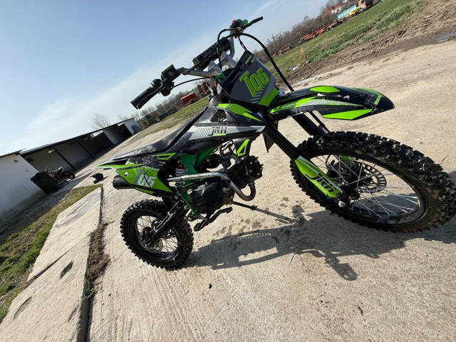 Vând cross  125 NOU
