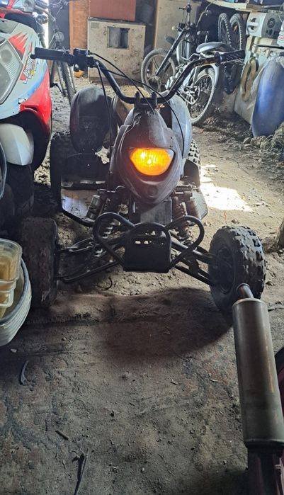 Vând ATV bun pornește