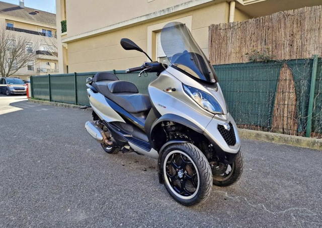 Piaggio MP3 300i ABS