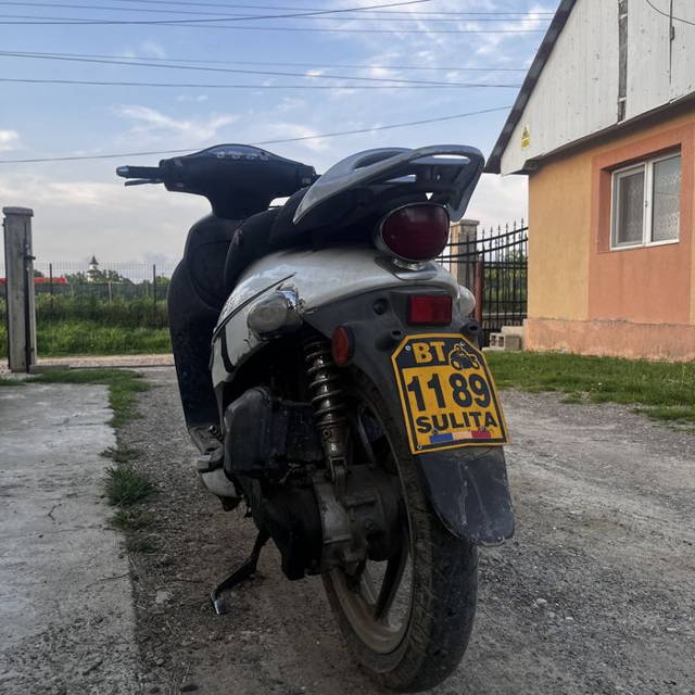 vand scuter kymco