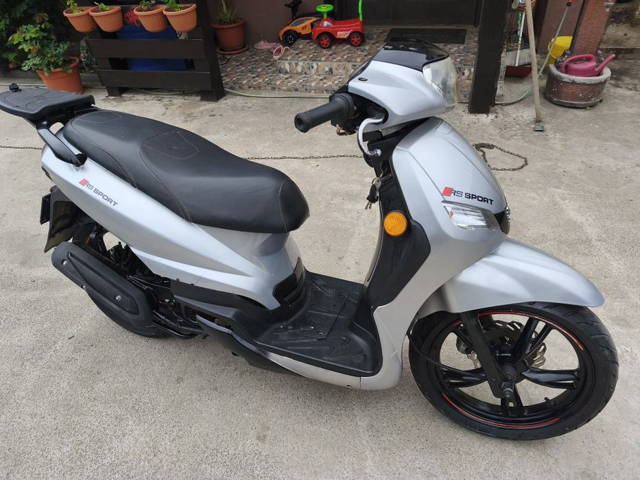 Scuter Peugeot 49 cc 4t