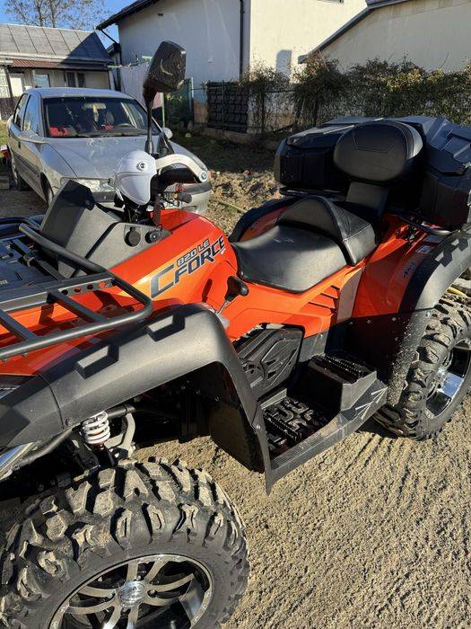Vand atv cu km putini