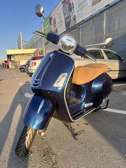 Vespa 300 GTS HPE 2022
