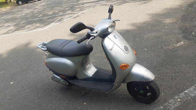 Scuter Piaggio vespa ET2 49cc