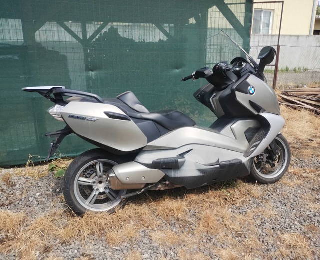 Vând maxi-scooter BMW C 650GT