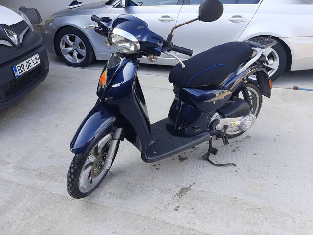 Motoscuter APRILIA scarabeo 2007