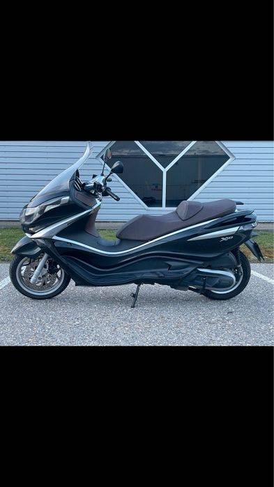 Vand maxi scuter piaggio x10 350ie executive