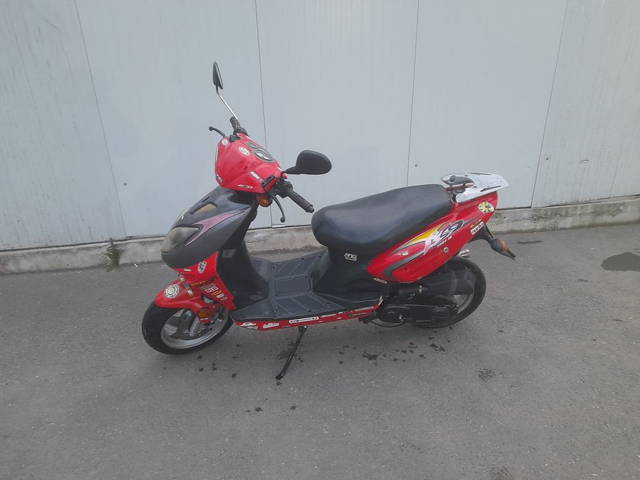 Vând Scuter Aprilia 49c cu acte