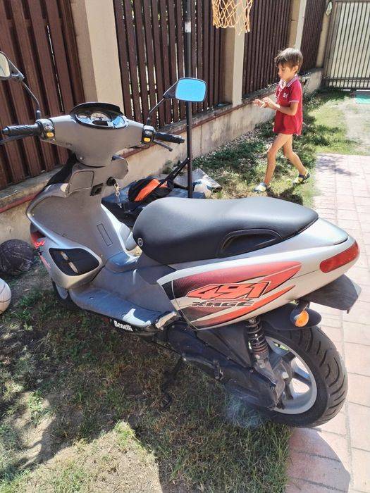 Scuter benelli 49 cm3