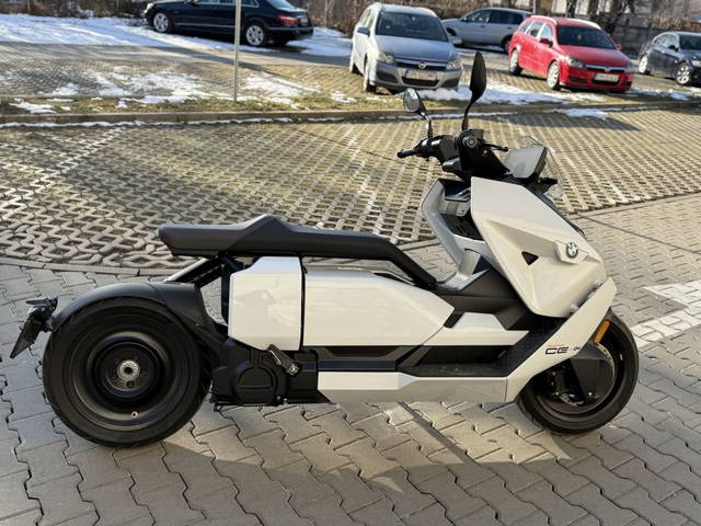 BMW CE04 2024 electric scuter