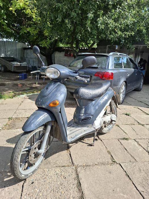 Vand piaggio liberty 49cc din 2002