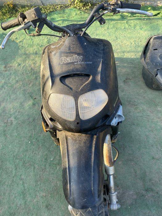 Vand scuter Aprilia rally 50 pentru piese