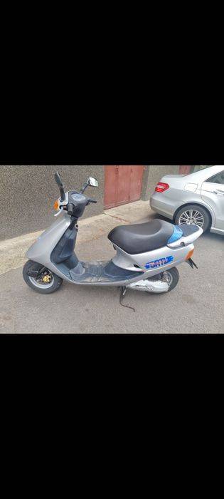 Vând scuter aprilia amico