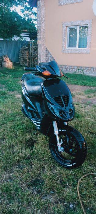 Vând scuter Piaggio NGR mc3