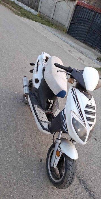 vand scuter 80cc
