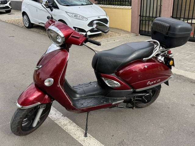 Scuter Capri Tauris 50cmc
