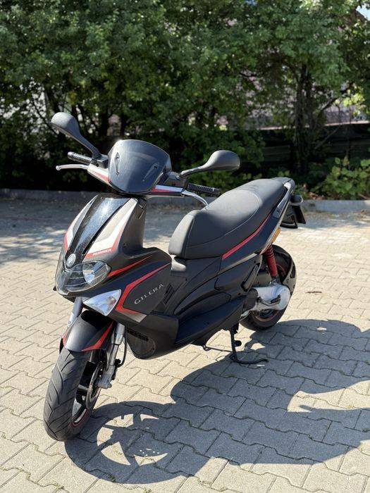 Gilera Runner 50cc 2T – Scuter sport italian, răcire lichid,frane disc