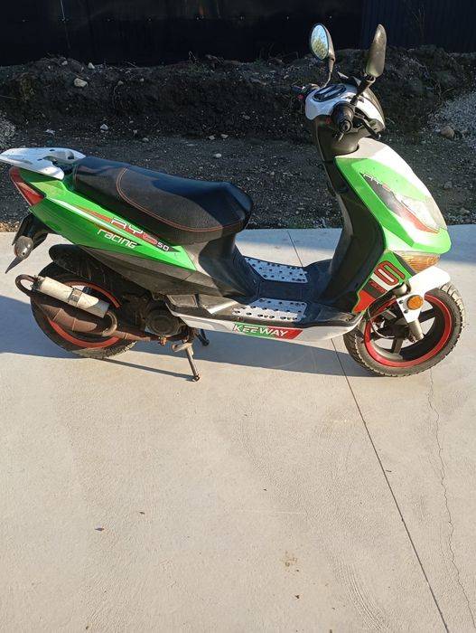 Scuter motor  2t 49cm