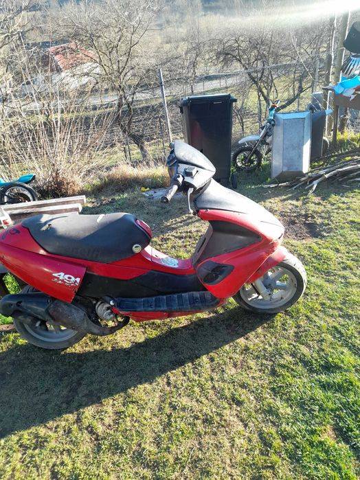 Vand scuterde 49