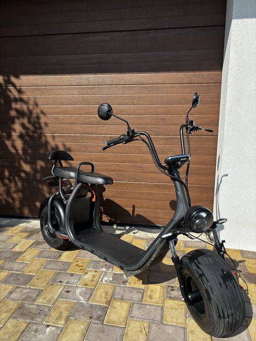 Vand scuter electric harley