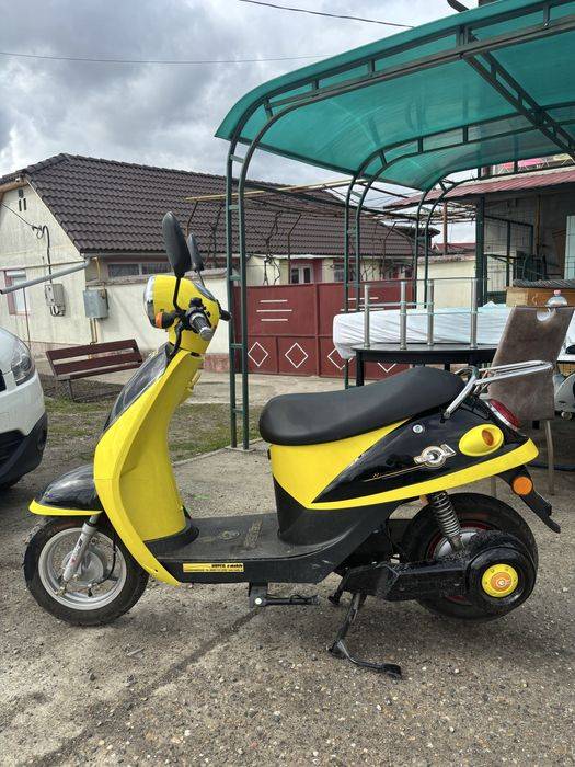 Vand Scuter Electric