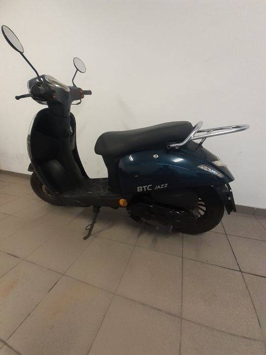 Vind scuter perfectă  stare  fabricație  2015