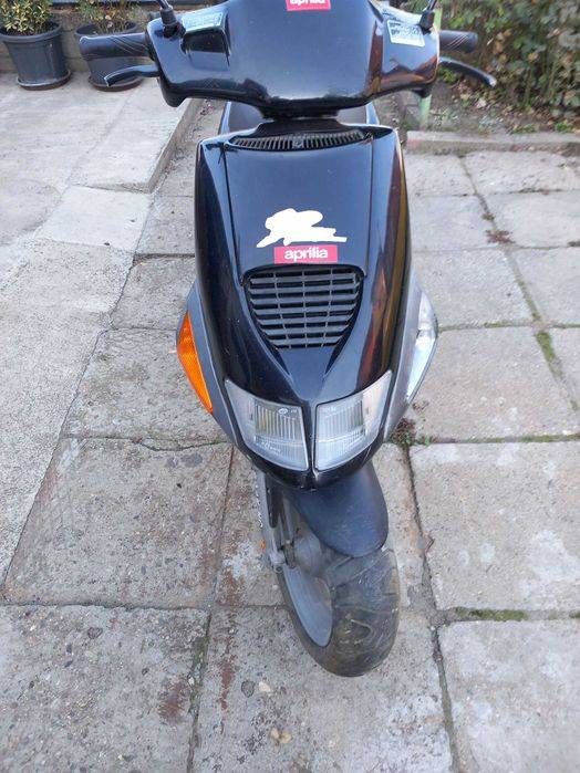 Vănd Scuter Aprilia