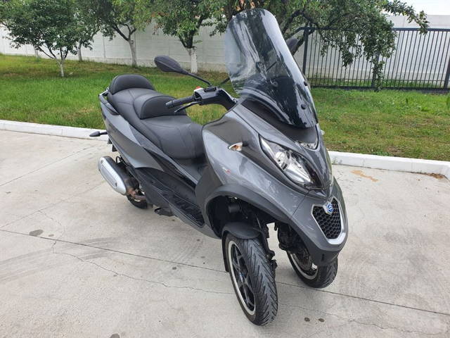 Piaggio MP3 300 LT Sport, L5e, Categoria B