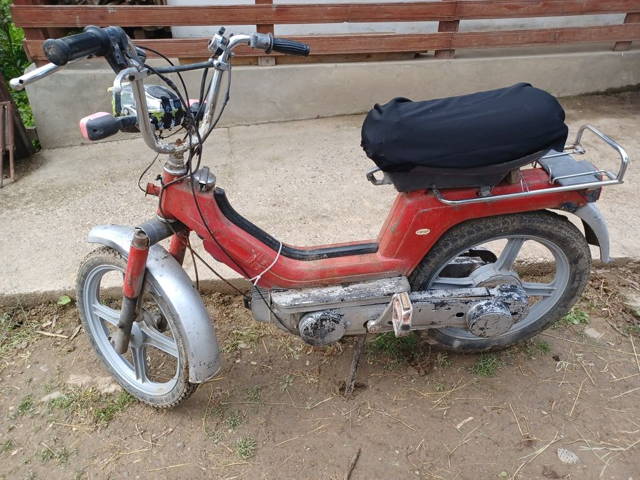 Vând 2 scutere piaggio