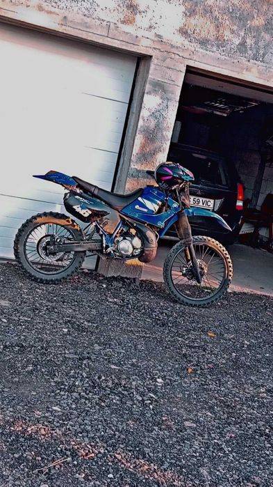 Cross yamaha dt 125