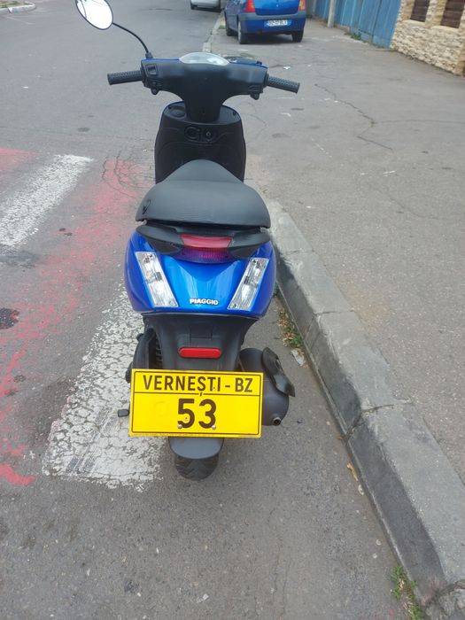 Vind scuter piaggio zip 4t