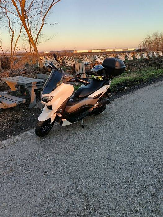 Scuter Yamaha nmax