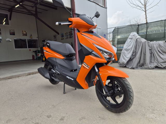 Vand Scuter nou fara permis