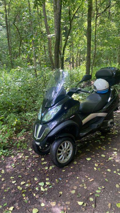 Scuter Piaggio mp3 din 2013,se conduce cu B-ul