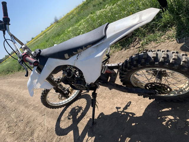 De vanzare cross 125cc sau schimb cu piaggo