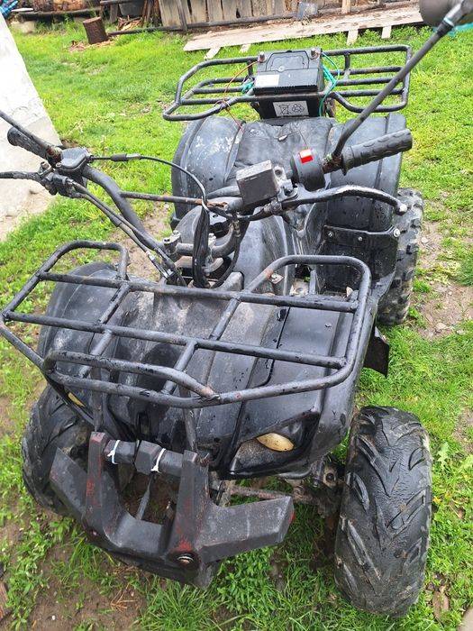Dau la schimb atv125 și un motocultor de 8 cai putere pe un atv 300