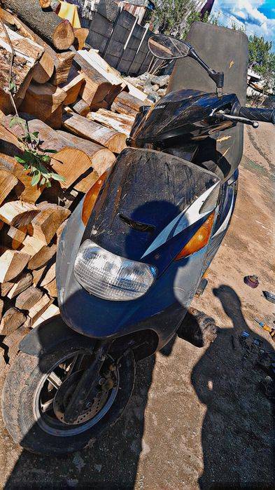 Vând scuter suzuki 49cc