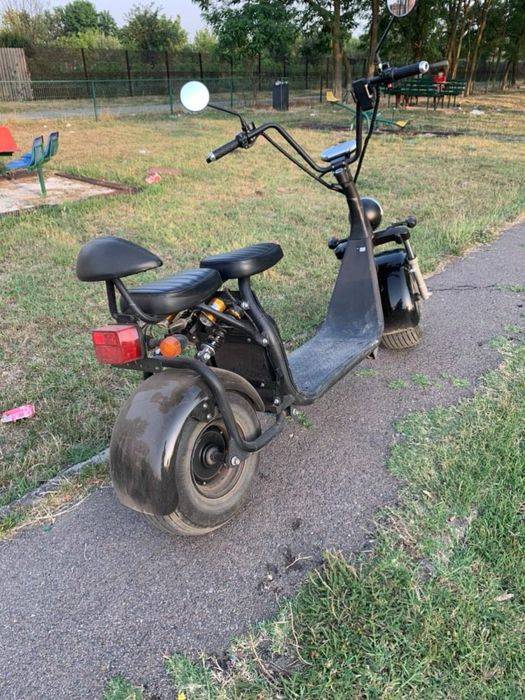 Vând scuter electric harley