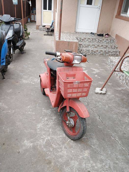 Scuter cu 3 roți 49cc Honda
